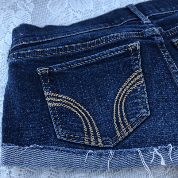 Shorts - Picture 3 of 4